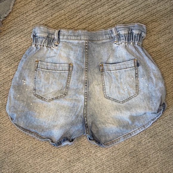 Anthropoloige Pilcro Paperbag Waist Elastic Rolled Jean Shorts, Size 29 - Picture 2 of 3